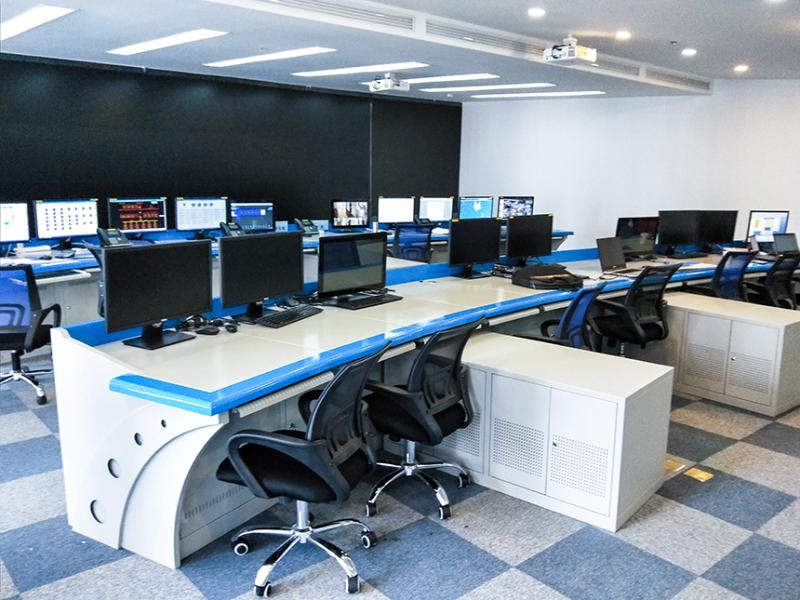 監(jiān)控操作臺